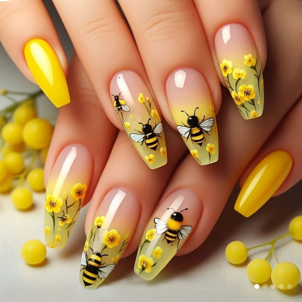 🐝BZZZZ BEES NAILS PRESS ON OR GLUE ON FULL KIT.